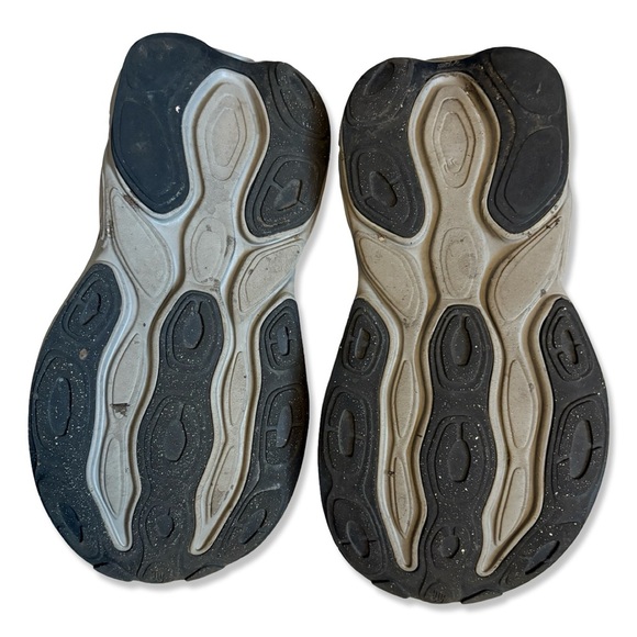 NEW BALANCE Women’s Fresh Foam X More v5 Running Shoes. Size 7.5 Wide. - Picture 7 of 11